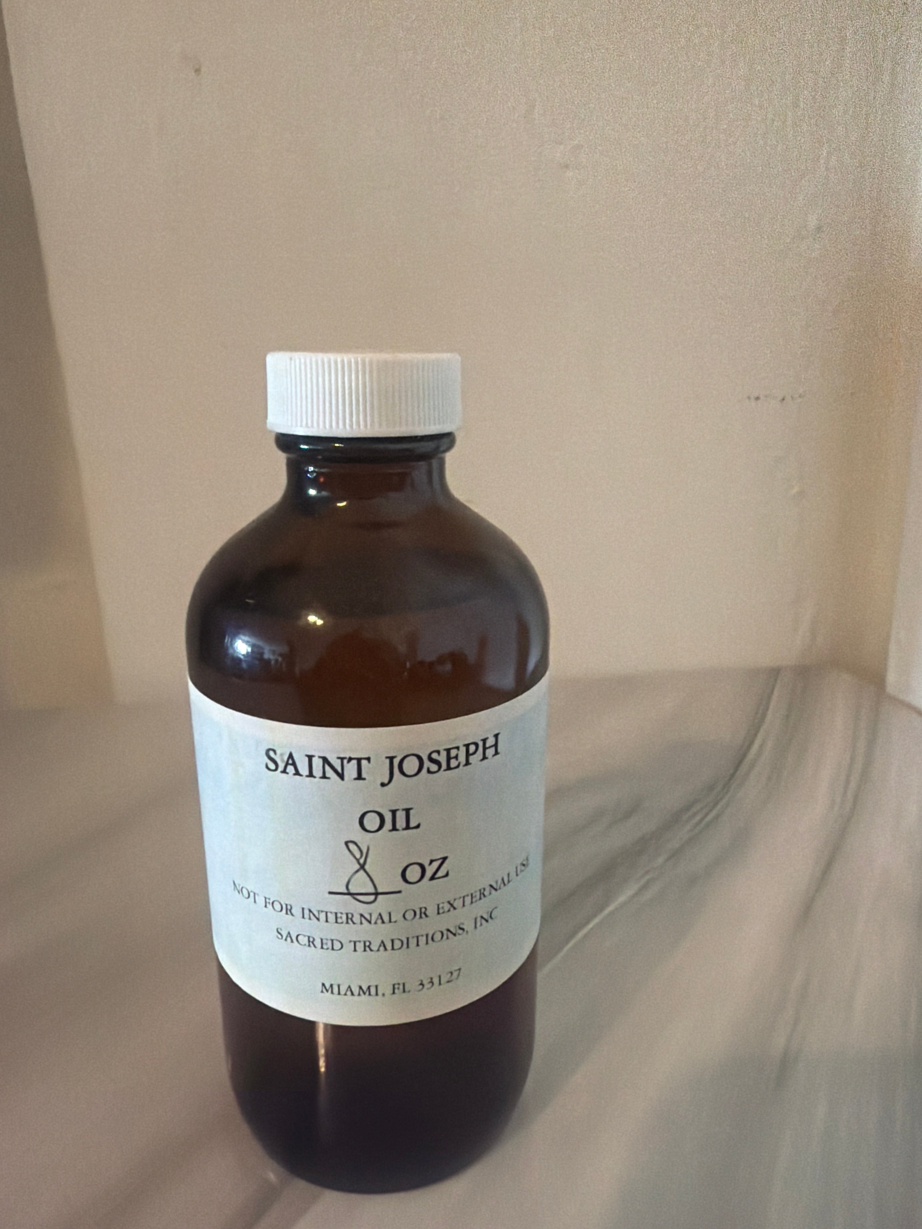 Oil dantor ,Freda ‘grann st Anne bezyen oil tabak oil sante oil acacia oil lilac oil st michel oil commander oil mint oil st altagrace oil do mine oil st Jacques oil sage oil court oil bazilik oil galic oil Jasmine oil van oilvetiv oil camel