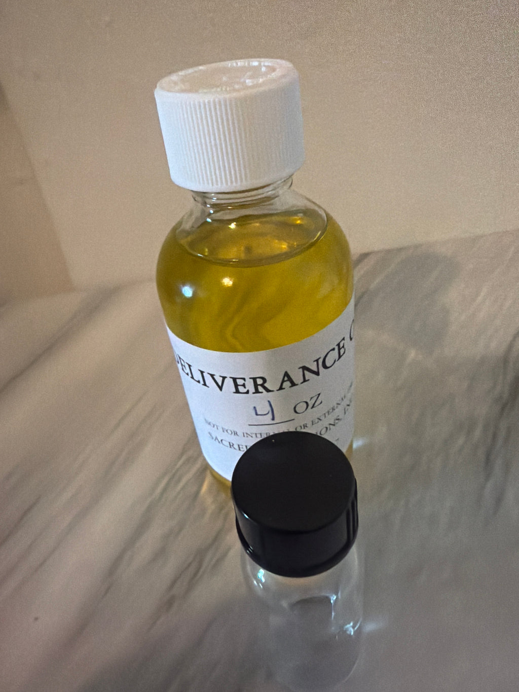 Oil dantor ,Freda ‘grann st Anne bezyen oil tabak oil sante oil acacia oil lilac oil st michel oil commander oil mint oil st altagrace oil do mine oil st Jacques oil sage oil court oil bazilik oil galic oil Jasmine oil van oilvetiv oil camel