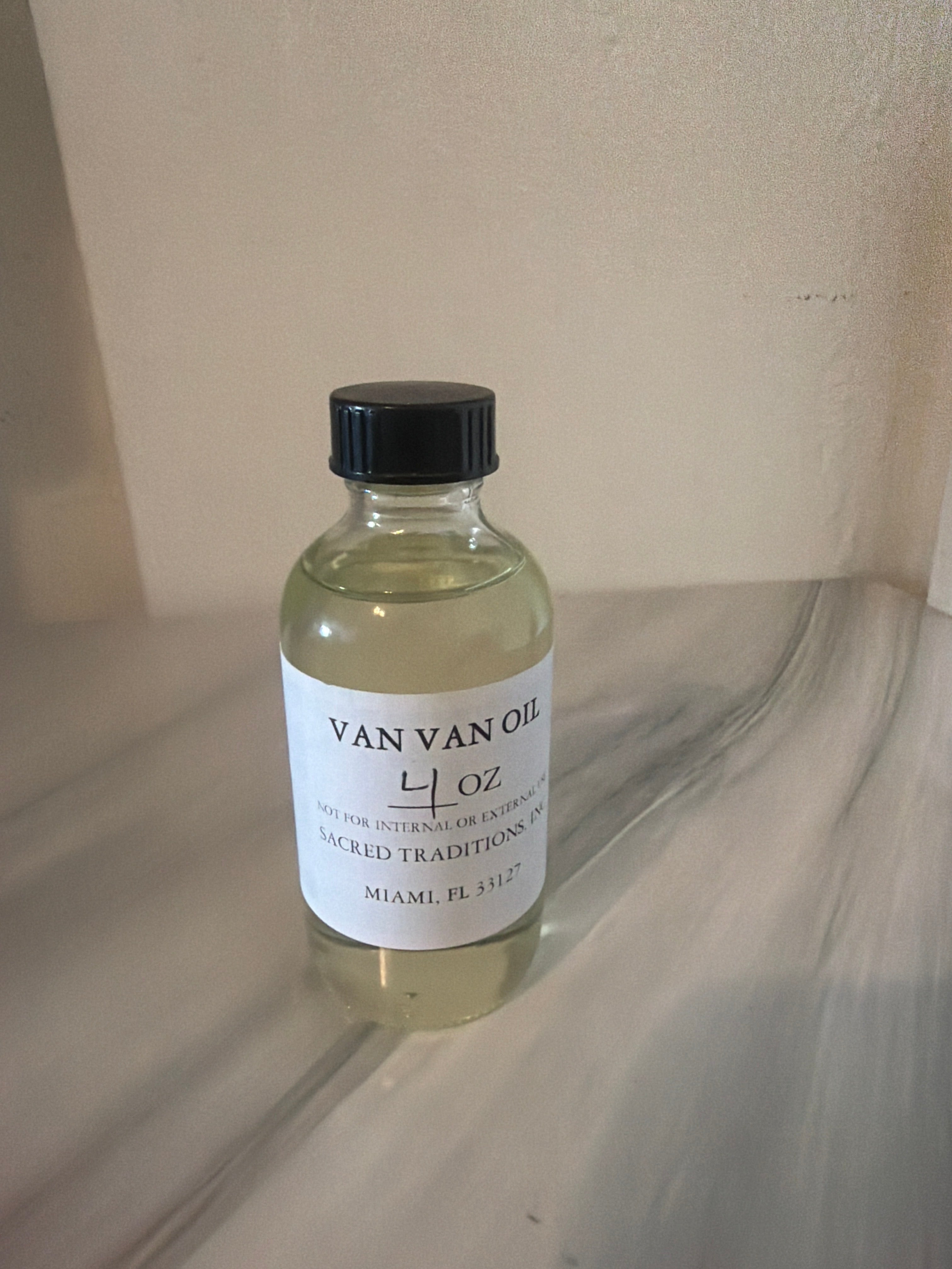Oil dantor ,Freda ‘grann st Anne bezyen oil tabak oil sante oil acacia oil lilac oil st michel oil commander oil mint oil st altagrace oil do mine oil st Jacques oil sage oil court oil bazilik oil galic oil Jasmine oil van oilvetiv oil camel