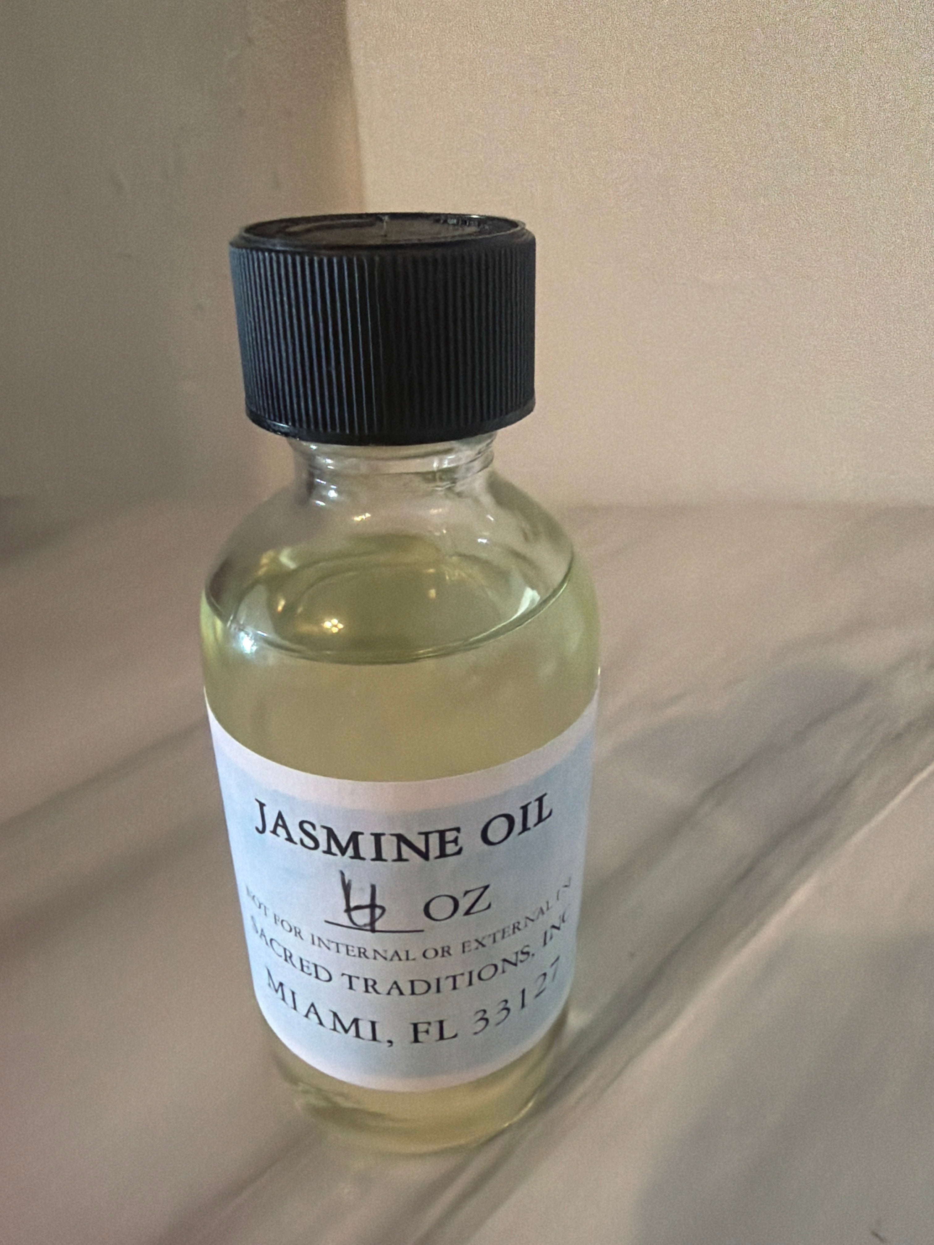 Oil dantor ,Freda ‘grann st Anne bezyen oil tabak oil sante oil acacia oil lilac oil st michel oil commander oil mint oil st altagrace oil do mine oil st Jacques oil sage oil court oil bazilik oil galic oil Jasmine oil van oilvetiv oil camel